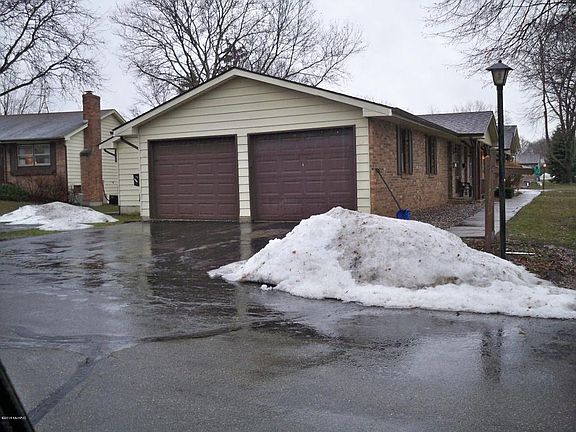2nd image of 2147 Melvin St SW #20
