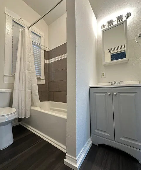 1115 N Crawford St #2 — Photo 8