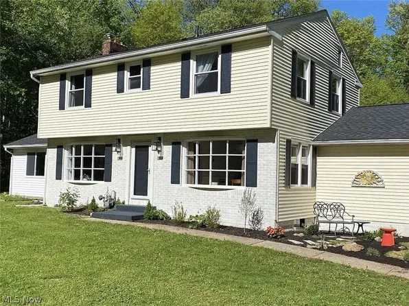 3089 Overdale Dr, Richfield, OH 44286