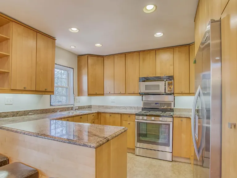 6107 Maylane Dr — Photo 2