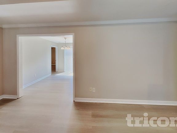 2nd image of 138 Putter Point Dr