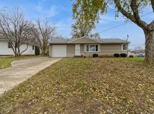 8063 Warren Dr, Des Moines, IA 50320