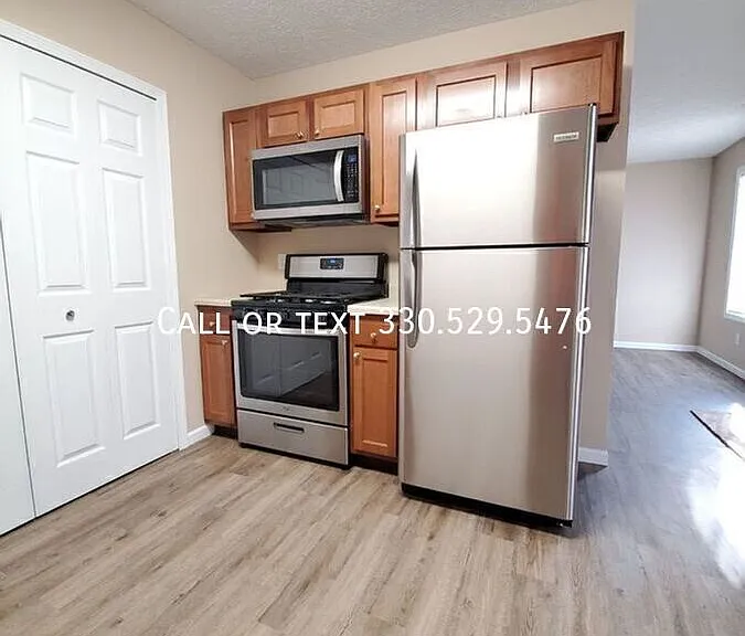 2507 Zircon St NE — Photo 4
