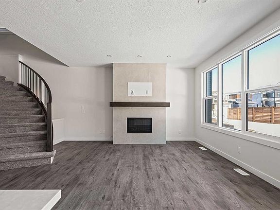 4th image of 167 W Lucas Gdns NW