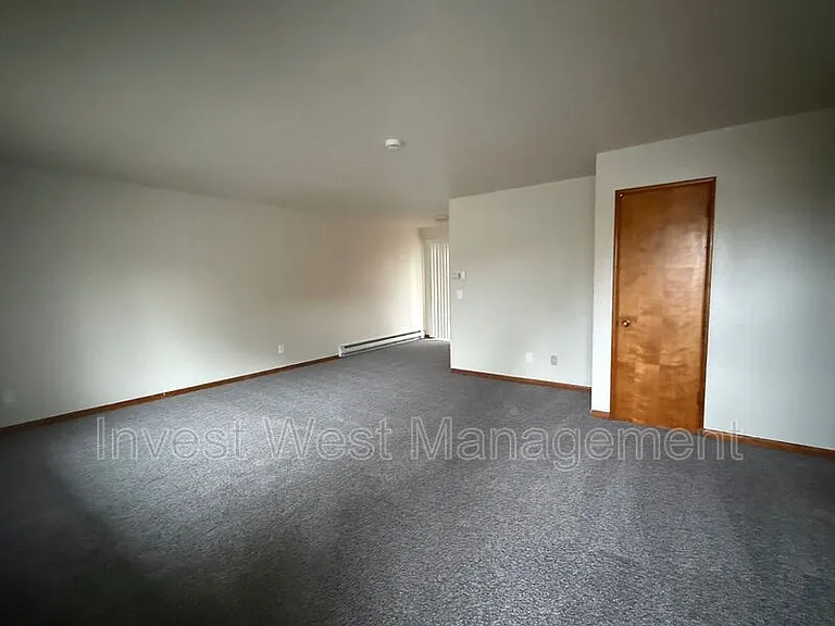 6409 Kansas St #F — Photo 8