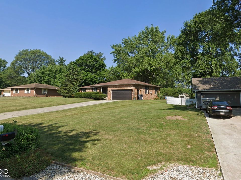 2nd image of 5775 Douglas Way
