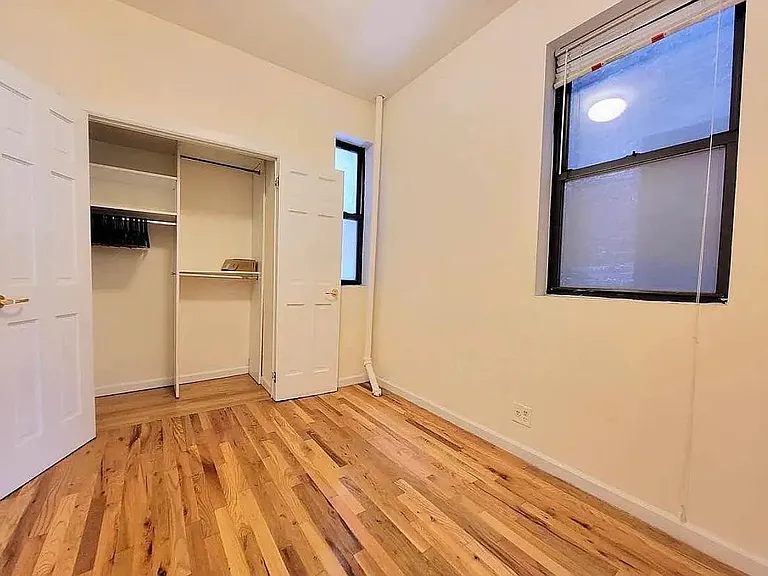 226 E 26th St #2U — Photo 3