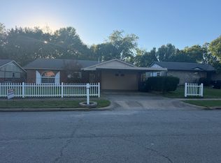 1812 S 5th Pl, Broken Arrow, OK 74012