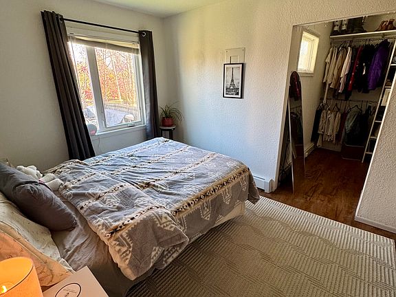 3rd image of 3541 Scarlet Pl #B