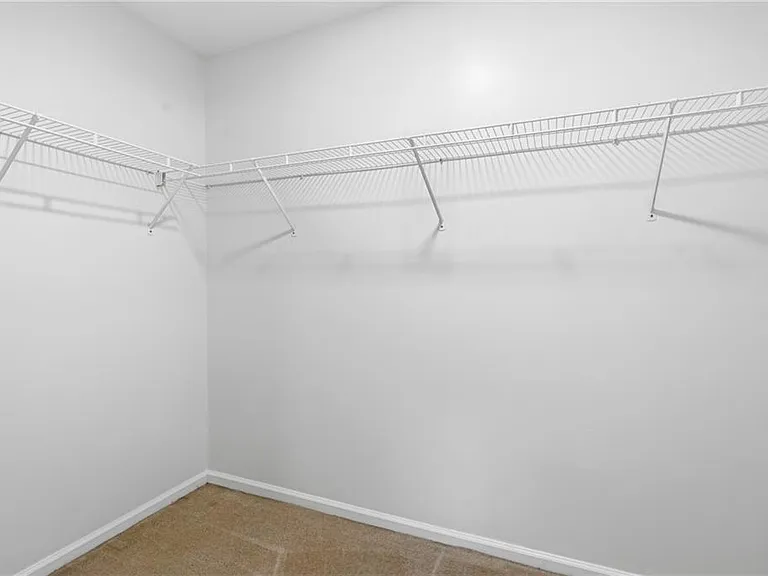 2 Lafayette Dr — Photo 19