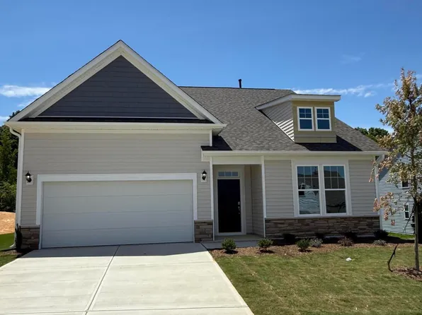 579 Winding Creek Dr, Lillington, NC 27546