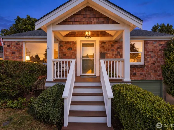 6736 10th Avenue NW, Seattle, WA 98117