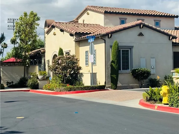 10832 Flora Park Way, Cypress, CA 90720