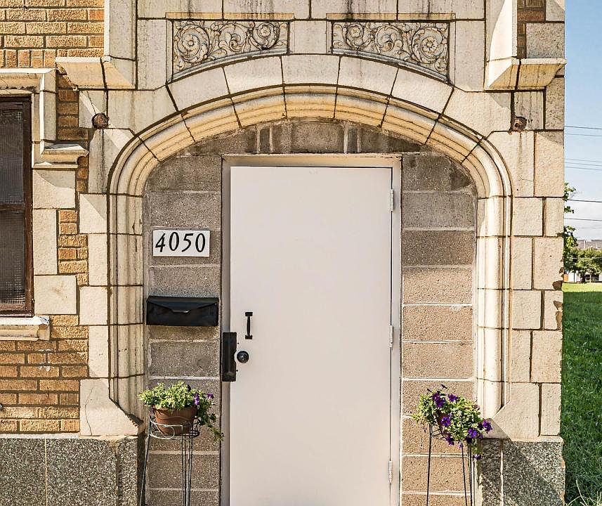 1st image of 4050 Delmar Blvd #305