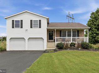 479 Lea Dr, Chambersburg, PA 17202
