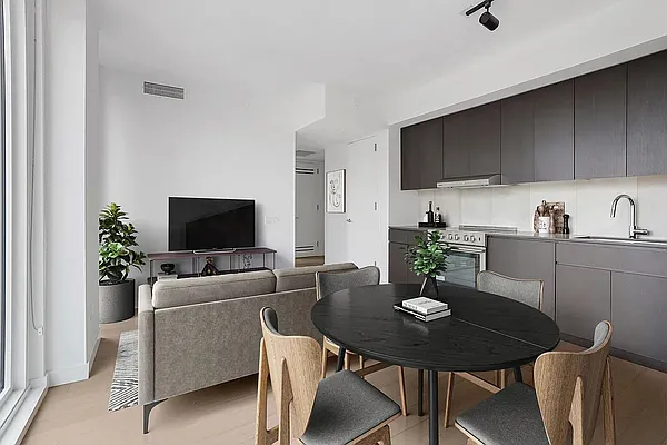 Living room, photo 1
