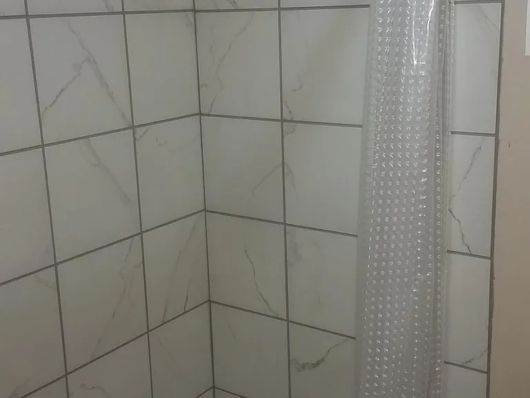 MASTER SHOWER