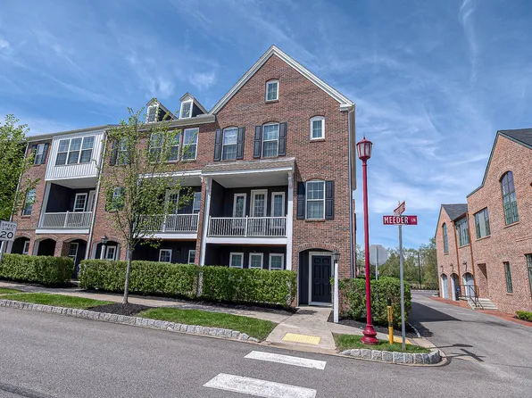 119 Meeder Ln, Cranberry Township, PA 16066