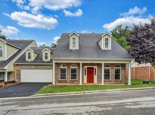 5410 Quail Ridge Ct, Roanoke, VA 24018