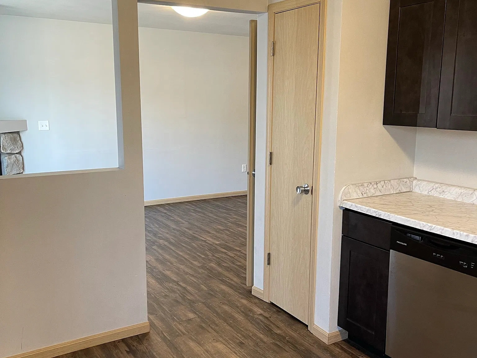 2 bed, $1,513 — Photo 4