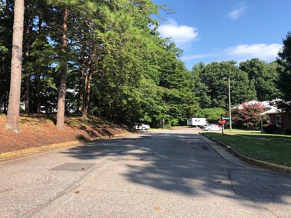 5th image of 6030 Partingdale Cir