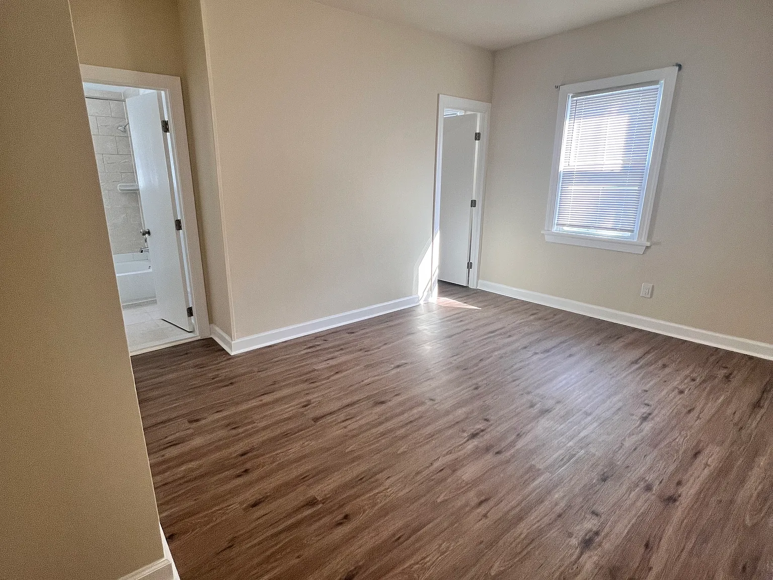 1 bed, 755 sqft, $1,575 — Photo 4
