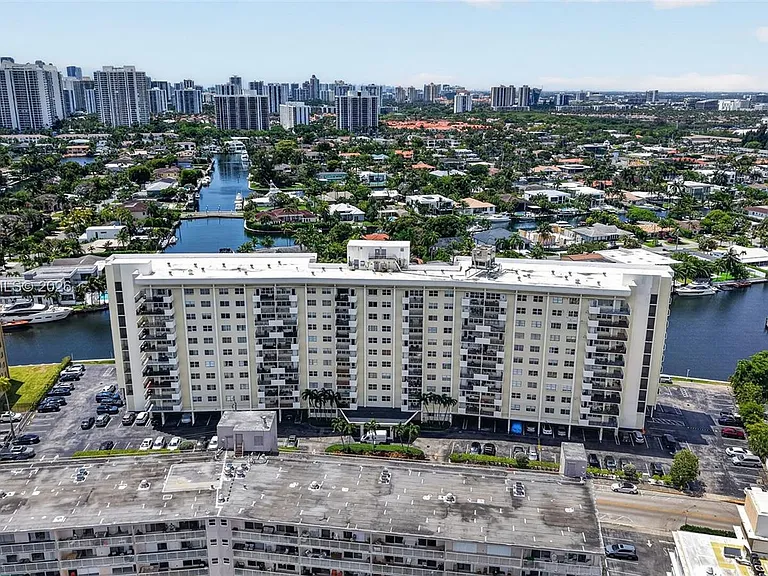 401 Golden Isles Dr #208 — Photo 47