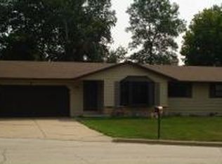 818 Gregory Plz, Green Bay, WI 54313