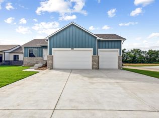 5824 N Newport Ct, Wichita, KS 67219