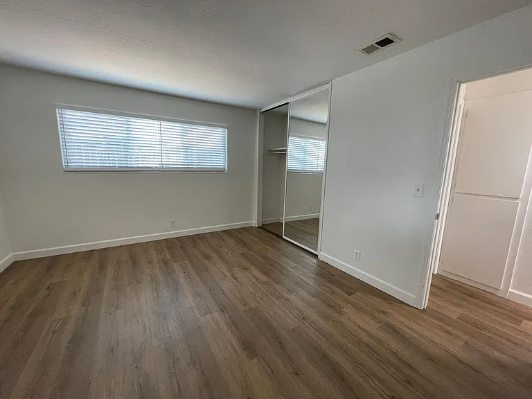 6853 Prospect Ct — Photo 13