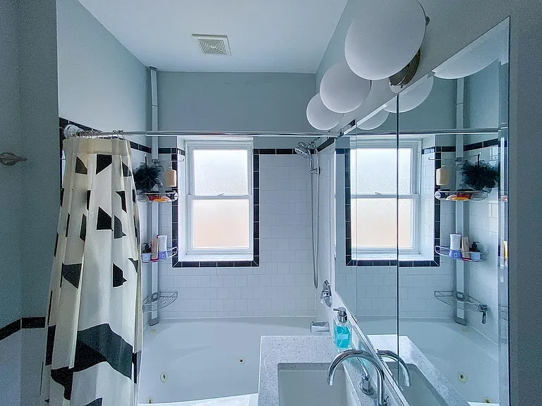 4808 N Paulina St #3E — Photo 12