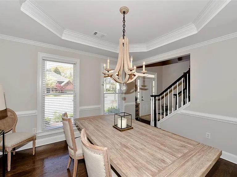310 Windsor Gate Cv — Photo 14