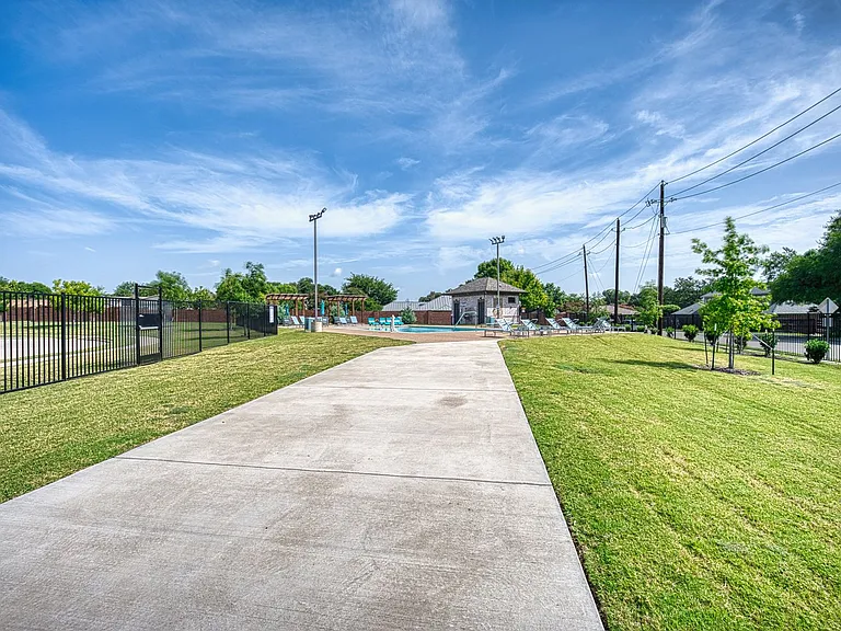 3009 Galveston St — Photo 21