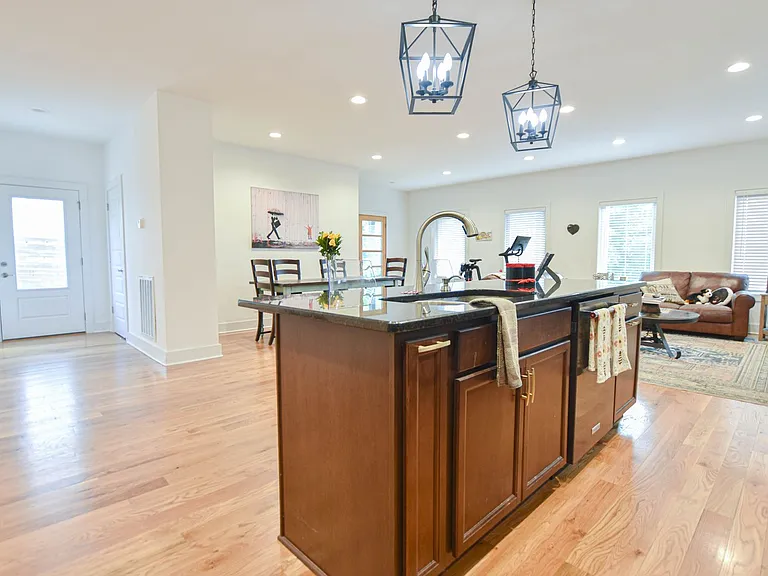 515 Wilcox St — Photo 7