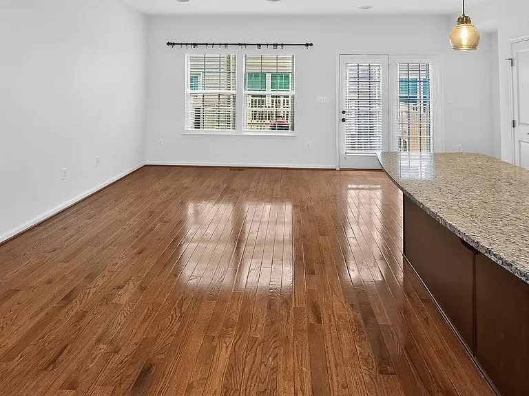 5363 S Center Dr — Photo 13