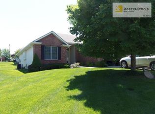 3213 S Cardinal Ct, Blue Springs, MO 64015