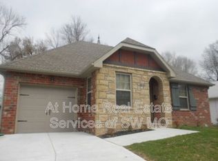 1407 E Seminole St, Springfield, MO 65804