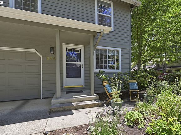 3rd image of 3743 Westleigh St