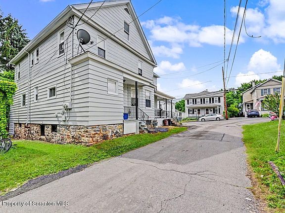 4th image of 1810-1812 Lafayette St