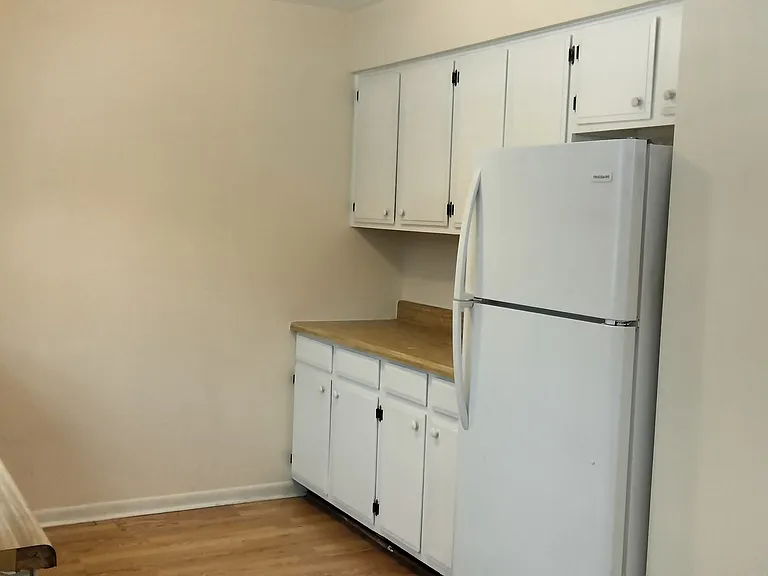 145 Village Ct #145 — Photo 7