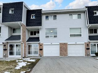 33 Celeste Dr #14, Toronto, ON M1E 2V2