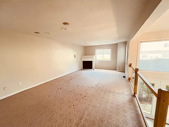 2nd image of 173 Captain Eames Cir
