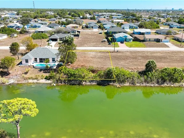 2428 NE 6th Ave, Cape Coral, FL 33909