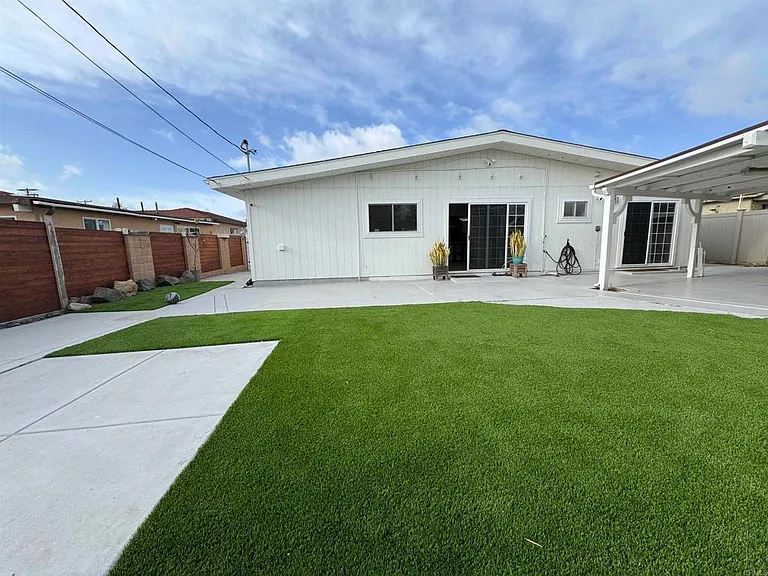 325 Elm Ave — Photo 18