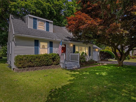 2nd image of 419 Harvest Dr