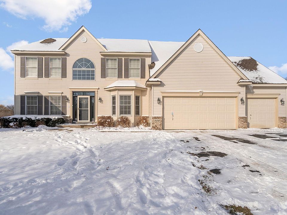 1st image of 18340 Roosevelt Cir NW