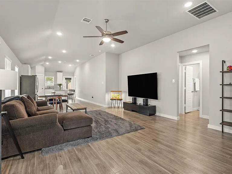 5831 Sunrise Bottom Ln — Photo 5