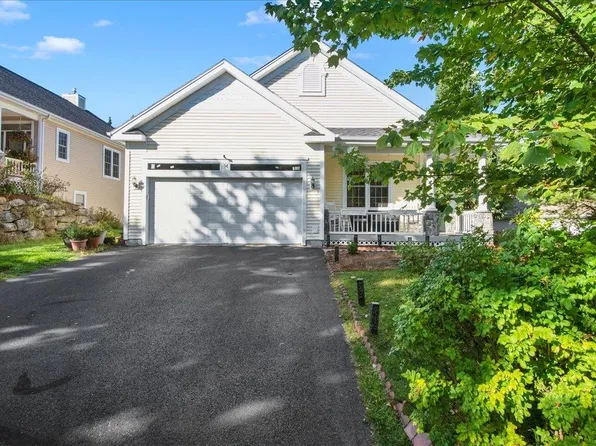 14 Fieldstone Drive, South Burlington, VT 05403