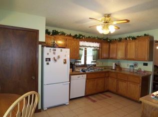 329 W Hickory St, El Dorado Springs, MO 64744