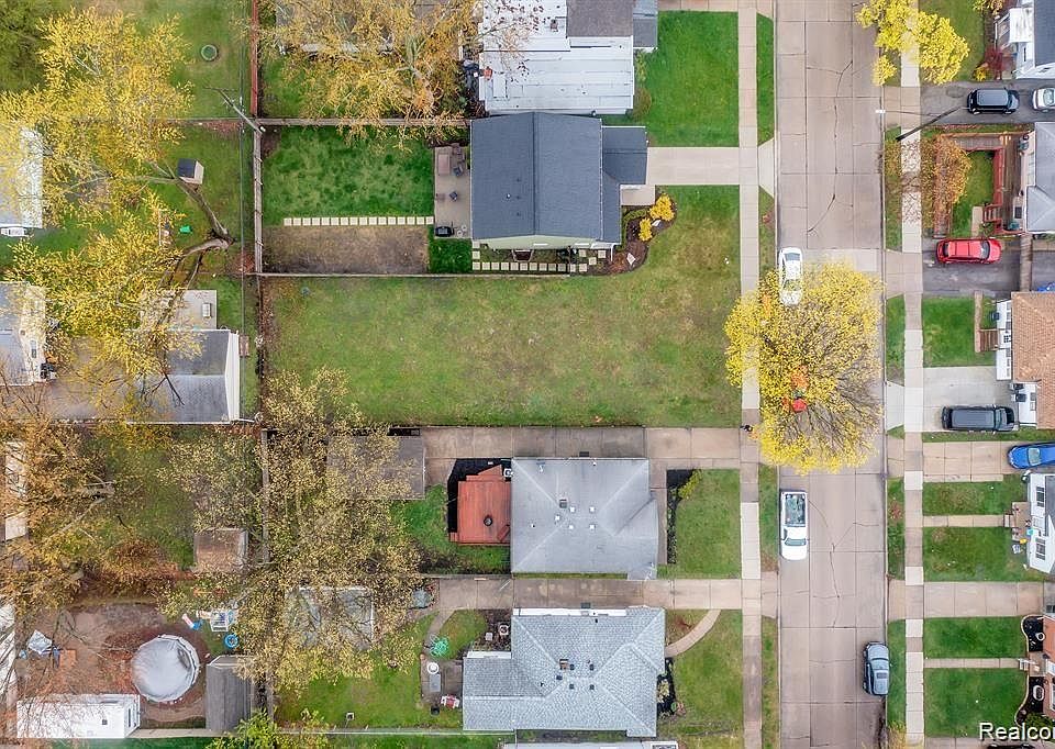 1st image of 23105 Davey Ave